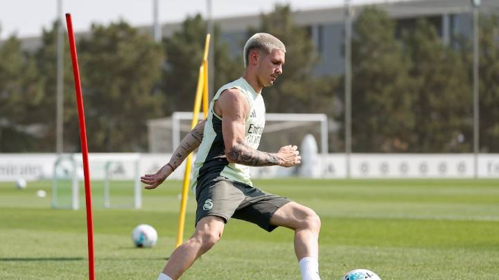 Franco Mastantuono, tras su primer entrenamiento con Real Madrid: "Jugar con los mejores del mundo te hace ser mejor"