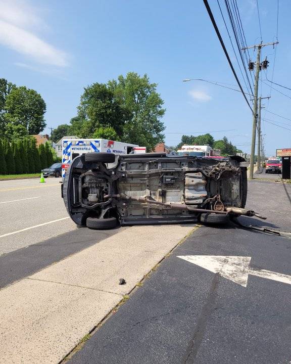 2 drivers hospitalized after 3 crashes in Wethersfield