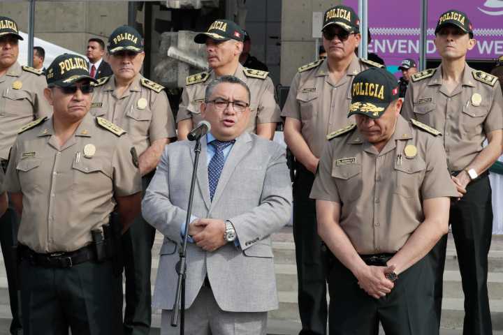 Boluarte nombra a exministro del Interior censurado por Congreso como titular de Justicia