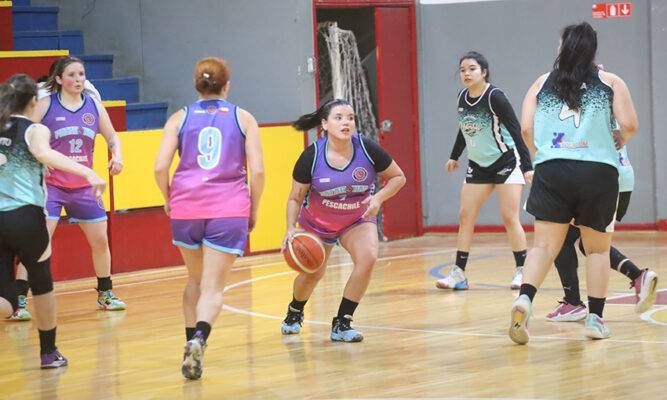 “Basket” laboral: tres punteros en damas