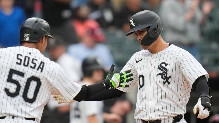 White Sox reinstate infielder Miguel Vargas from the 10