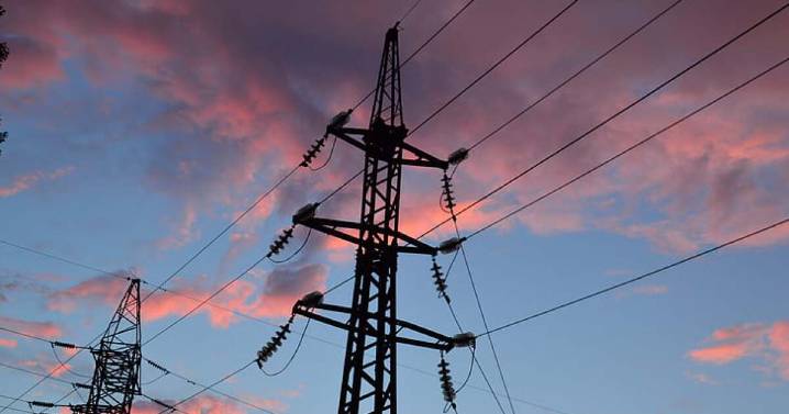 Hundreds of old EV batteries have new jobs in Texas: Stabilizing the power grid