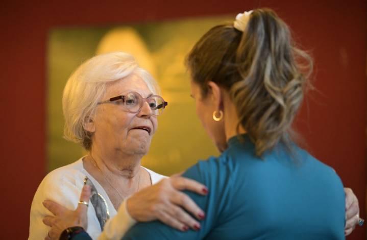 Argentina: el tango se convierte en terapia innovadora contra síntomas del Parkinson