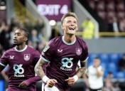 ¡Golazo y salvador! Sonne marca su primer gol con el Burnley