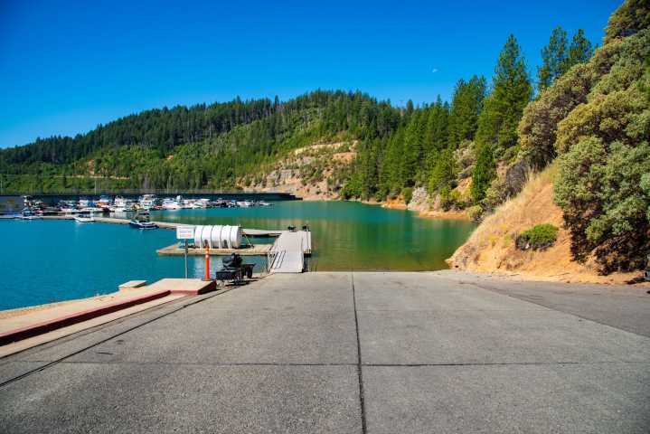 Mandatory watercraft screenings at New Bullards Bar begin Aug. 18 to help prevent spread of invasive golden mussels
