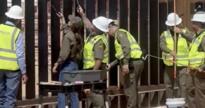 EU pintará de negro el muro fronterizo para que esté más caliente y sea difícil de escalar (Video)