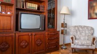 The Popular '80s Finish That Is Dating Your Space (& What To Do Instead)