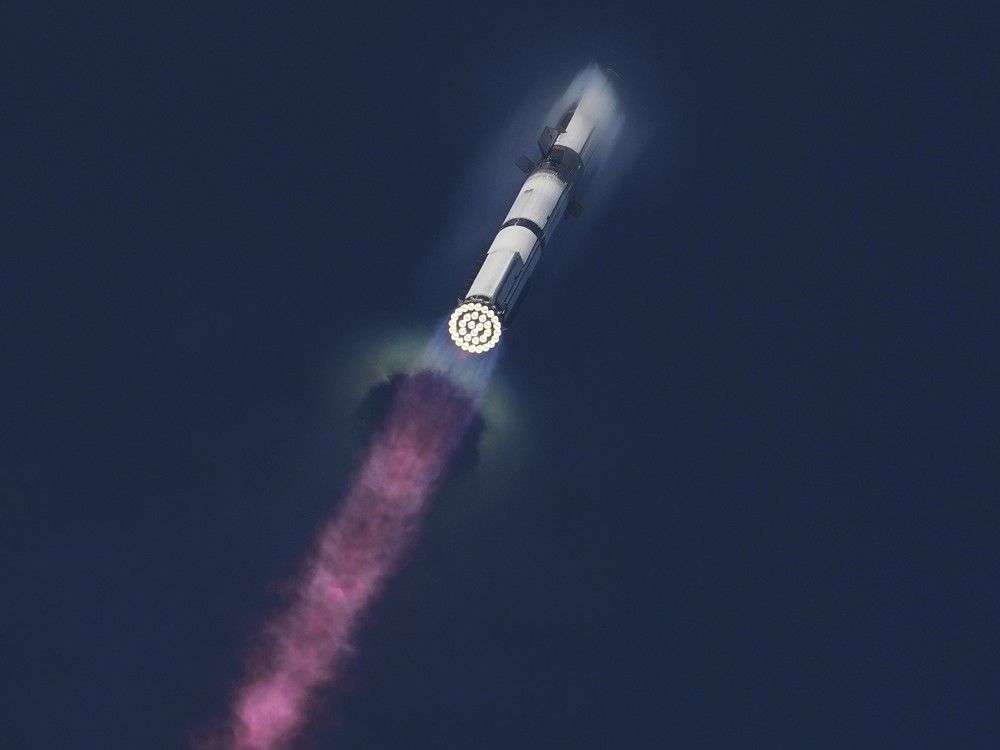 Starship deploys dummy satellites, splashes down into Indian Ocean