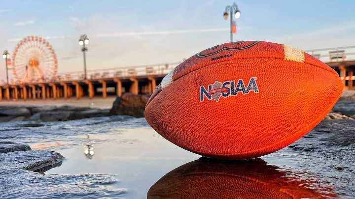 Morris Catholic rolls past Gloucester Catholic
