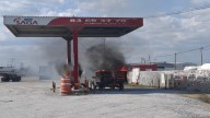 Hombres se salvan de morir tras incendio de camioneta en gasera de Salinas Victoria