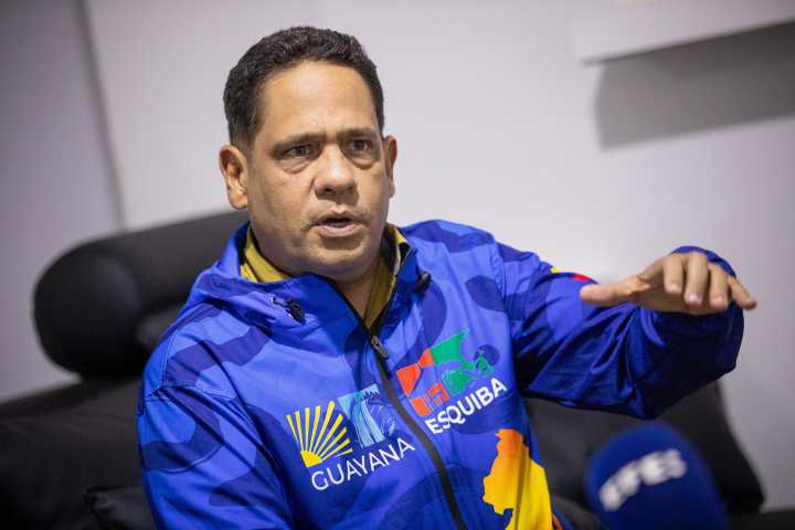 Gobernador de Guayana Esequiba pide a los habitantes alistarse para defender a Venezuela