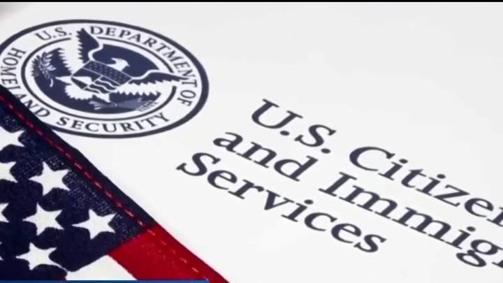 USCIS reanuda “verificaciones vecinales” de solicitantes de ciudadanía
