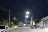 Presume Municipio nuevas luminarias y el resto en penumbra