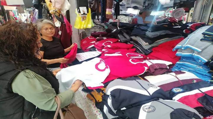 Regreso a clases en Tula: Inicia compra-venta de uniformes escolares