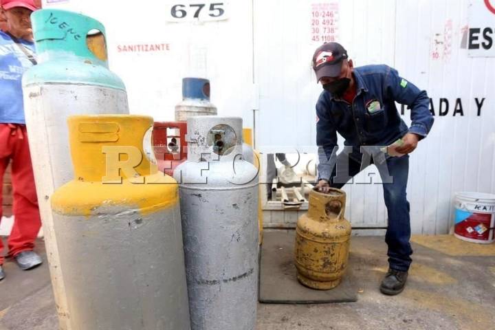Vende Pemex gas LP a sobreprecio