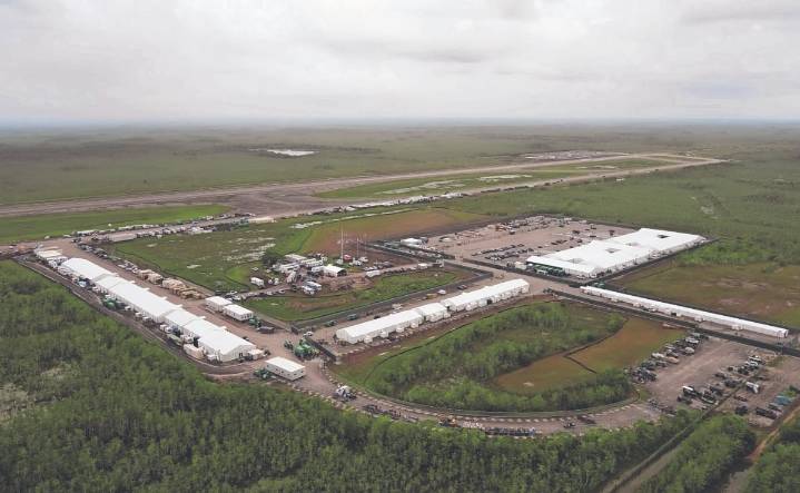 Además de "Alcatraz de los Caimanes", Florida tendrá otro centro de detención de migrantes; lo apodan el "Depósito de Deportados"