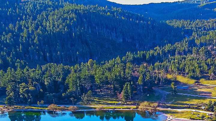 Vacaciones cerca de Bariloche: la joya escondida de la Ruta de los Siete Lagos que tenés que visitar