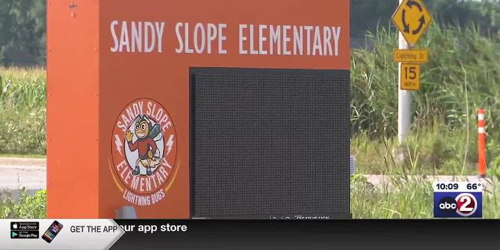 Community tours Sandy Slope Elementary School ahead of new school year
