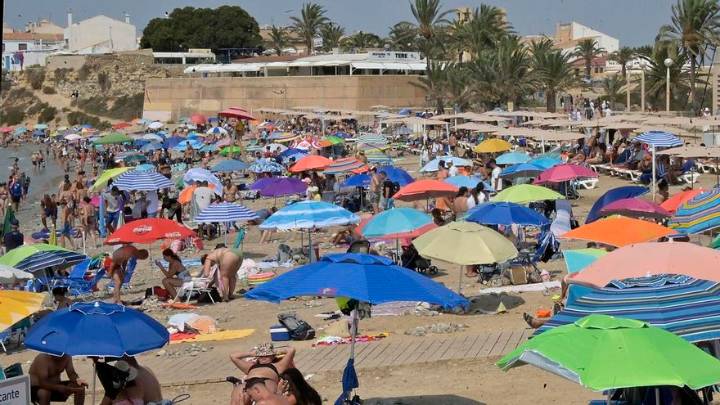 Ni rojos ni etarras: la curiosa "norma" de una playa valenciana