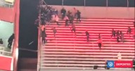 "Masacre": brutal ataque de hinchas de Independiente a grupo de fanáticos de La U en medio de desalojo