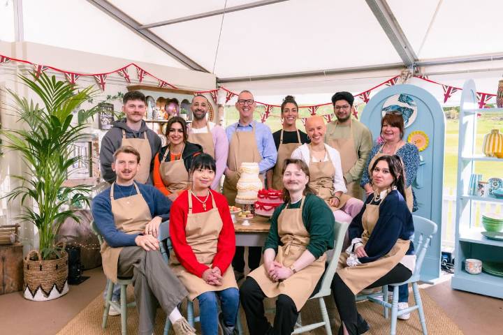 When does Great British Bake Off start in 2024 on Channel 4 and who is competing?