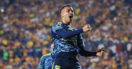 América remonta y golea a Tigres en el Volcán para conservar su invicto en el Apertura 2025