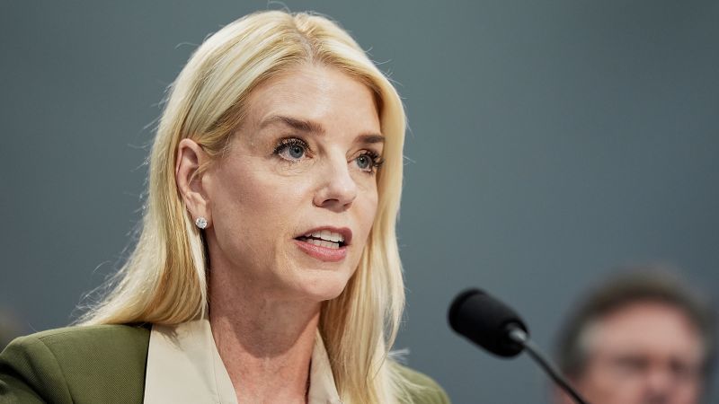 Bondi orders DC to end sanctuary city policies and appoints emergency police commissioner