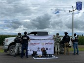 Aseguran vehículo robado en Texas y armamento tras enfrentamiento de S.W.A.T. y sicarios en Bachíniva