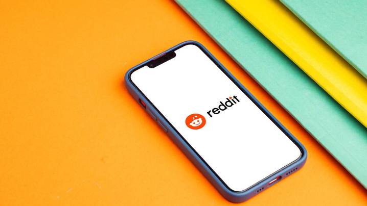 Reddit is a magnet for the internet’s design dialogue. Should designers join in?