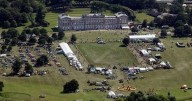 UK billionaire artist owns incredible mansion 'as long as Buckingham Palace'