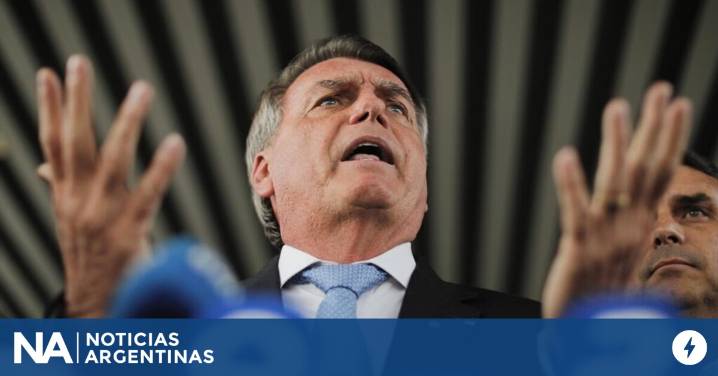Ordenan vigilancia presencial para Bolsonaro antes del juicio por intento de golpe
