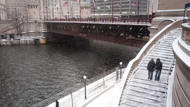 Farmers' Almanac winter weather forecast: Illinois to see cold, snowy season