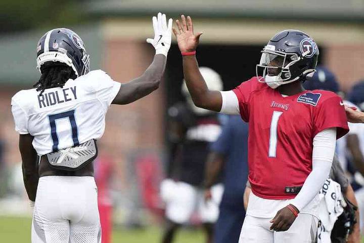 Ridley returns to Atlanta, makes grab