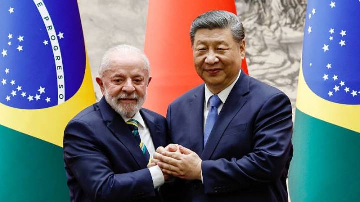 Los aranceles de Trump a Brasil entran en vigor mientras China saca provecho y elogia el "queridísimo café brasileño"