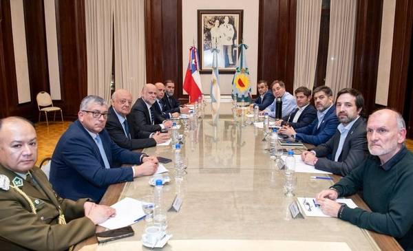 Kicillof se reunió con el Ministro del Interior de Chile por los incidentes en Avellaneda