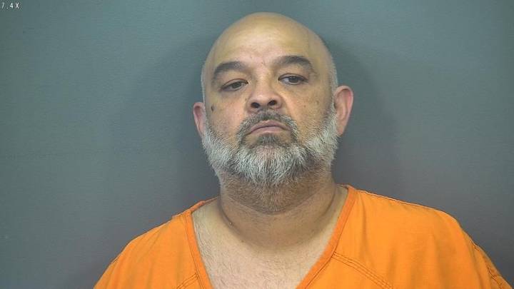 Docs: IL man steals $13K in valuable metal from Indiana business