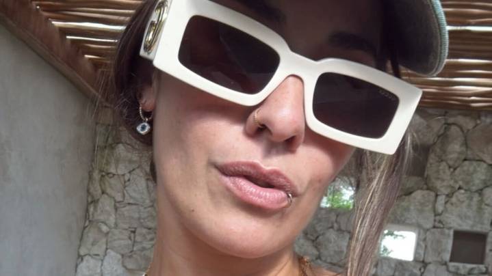 Ivana Nadal deslumbró con un conjunto de lencería cherry red y encendió las redes