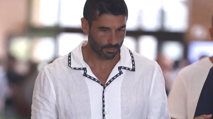 Primeras imágenes de Álex García tras la muerte de Verónica Echegui, su gran amor