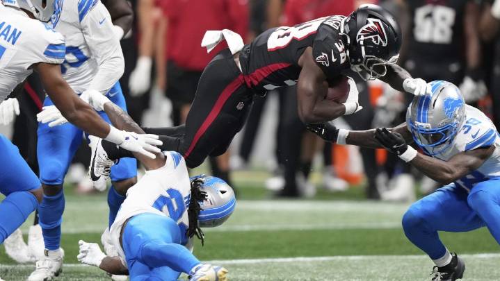 Suspenden partido entre Lions vs. Falcons tras terrible lesión de Morice Norris