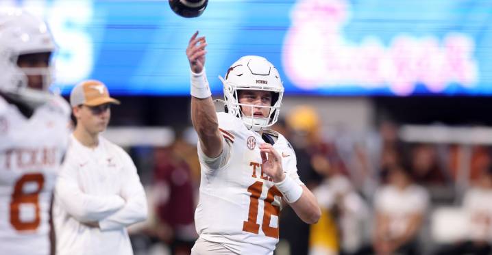 A tank goes off the rails: Arch Manning supposedly will stay at Texas in 2026