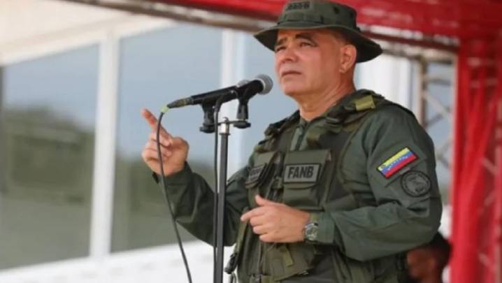Vladimir Padrino López cuestiona despliegue militar de EE.UU. en el mar Caribe (+Video)
