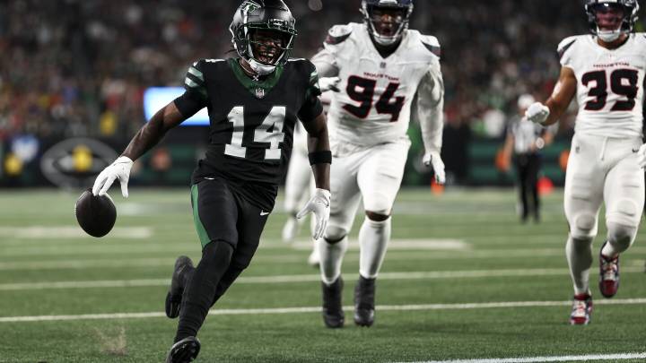 Jets will cut WR Malachi Corley