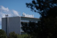 El BBVA ajusta esta semana el precio de su opa por el Sabadell para compensar el dividendo