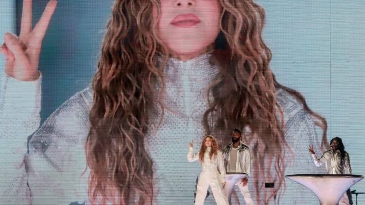 SHAKIRA VUELVE A EMOCIONAR A MÉXICO DANNA PAOLA INVITADA DE LUJO EN EL GNP