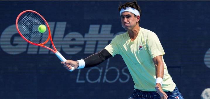 Masters 1.000 de Cincinnati: Francisco Comesaña vomitó por el calor y levantó tres match points para ganarle a Opelka y meterse en octavos