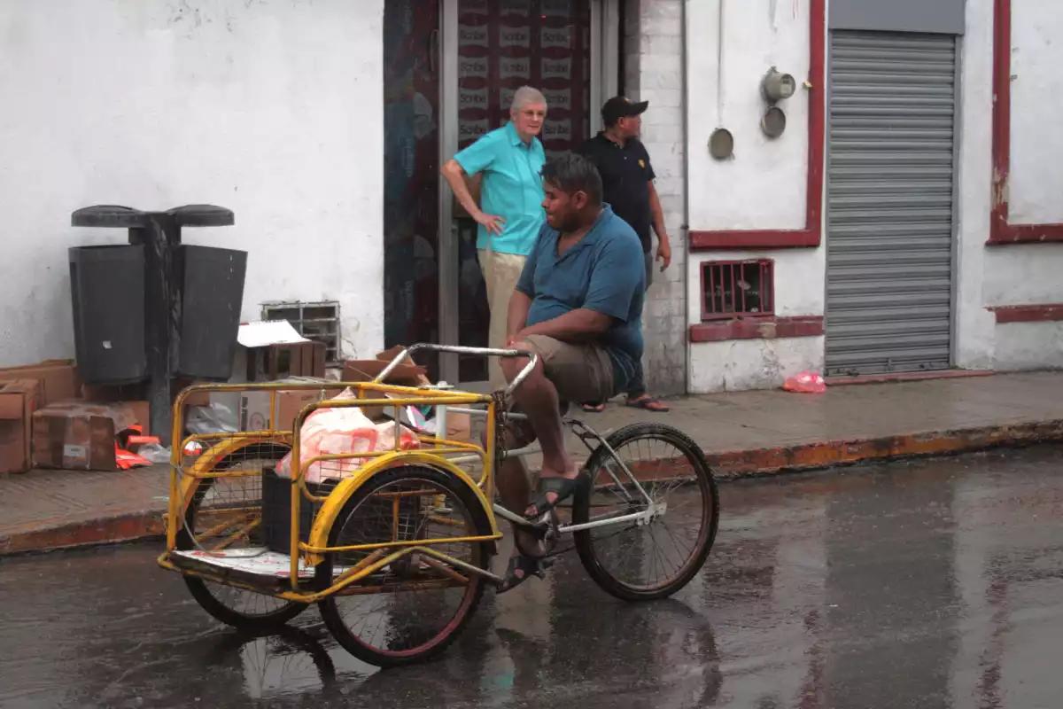 Clima en Yucatán 20 de agosto: Onda Tropical 24 causará intervalos de tormentas