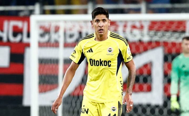 Edson Álvarez debuta como titular con el Fenerbahce; así le fue al mexicano