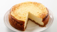 Cheesecake de nuez y caramelo: poné la pava y prepará esta versión riquísima y cremosa