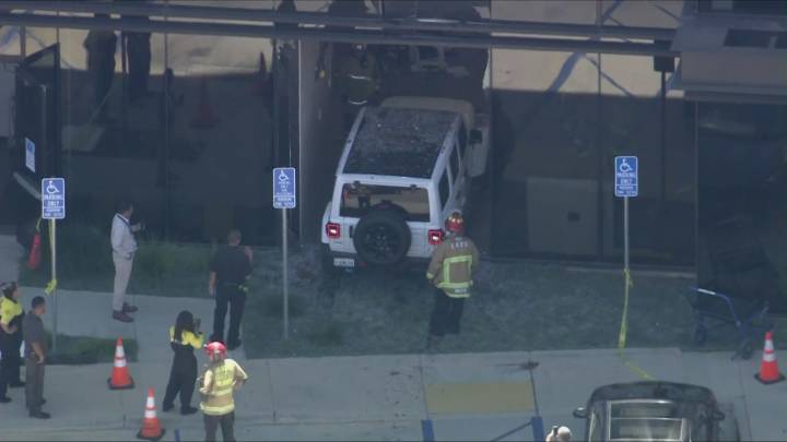 Jeep crashes into medical center waiting room in Los Angeles