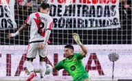Yamal anota penalti pero Barcelona necesita a Joan García para empatar ante Rayo Vallecano
